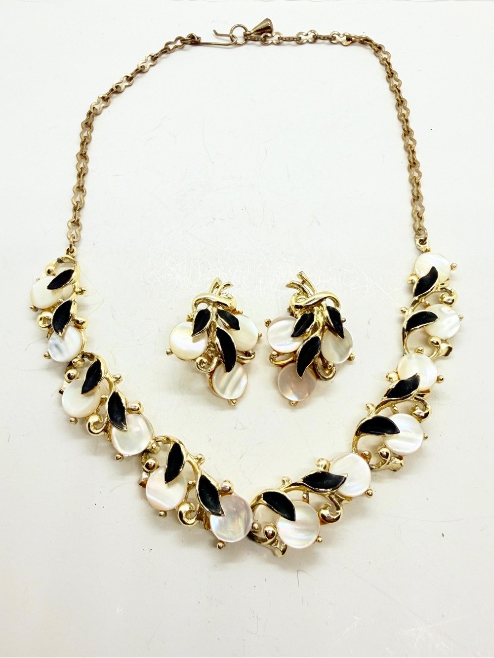 Vintage 50s Mother of Pearl White Shell Black Enamel Leaf Necklace Earring Set